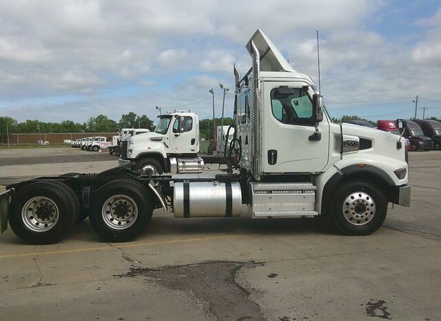 
								2023 Western Star 49X full									