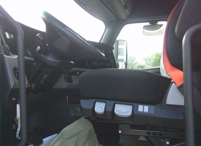 
								2021 Freightliner Cascadia full									