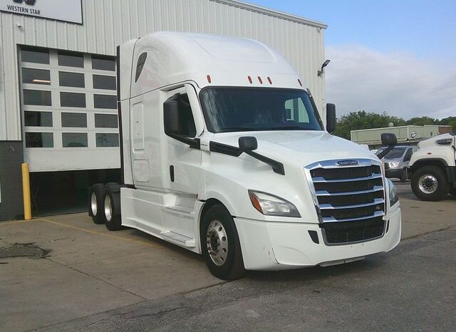 
								2021 Freightliner Cascadia full									