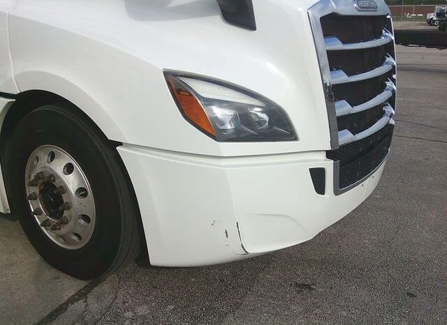 
								2021 Freightliner Cascadia full									