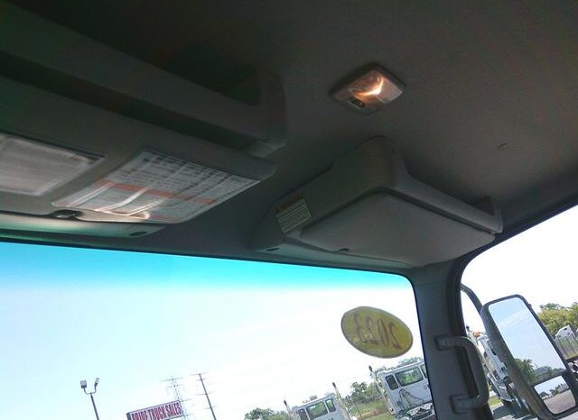 
								2023 Chevrolet 5500XD DIESEL full									