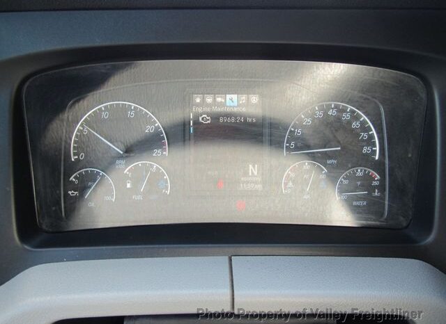 
								2020 Freightliner Cascadia 126 full									