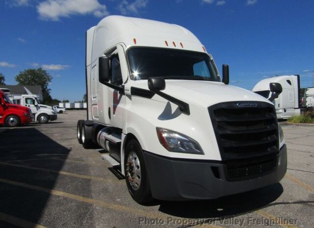 
								2020 Freightliner Cascadia 126 full									
