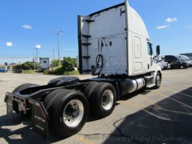 2020 Freightliner Cascadia 126