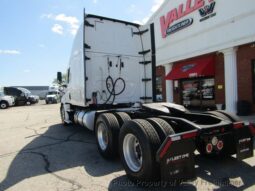 
										2020 Freightliner Cascadia 126 full									