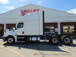 
										2020 Freightliner Cascadia 126 full									