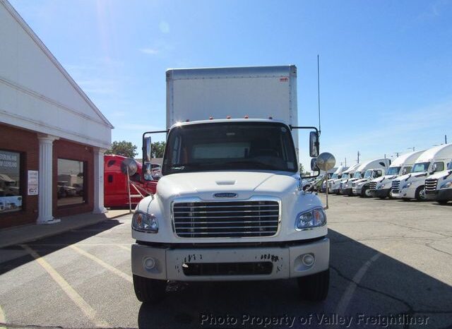 
								2022 Freightliner M2 106 full									