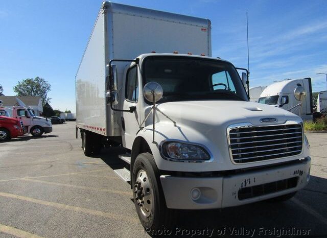 
								2022 Freightliner M2 106 full									