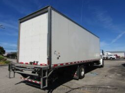 
										2022 Freightliner M2 106 full									