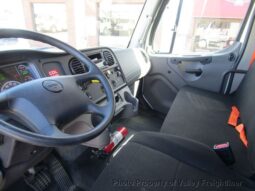 
										2022 Freightliner M2 106 full									