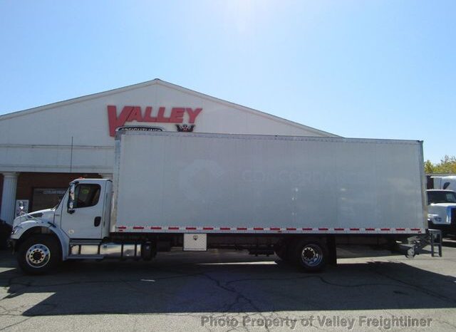 
								2022 Freightliner M2 106 full									