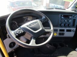 
										2020 Freightliner Cascadia 126 full									