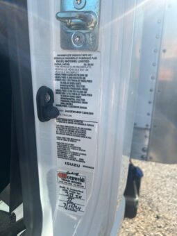 
										2023 Chevrolet 5500XD LCF full									