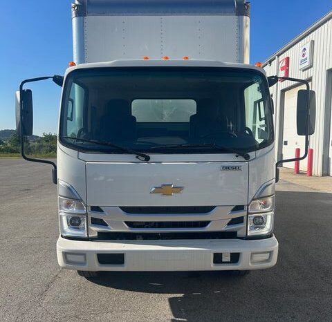 
								2023 Chevrolet 5500XD LCF full									