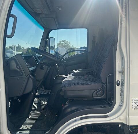 
								2023 Chevrolet 5500XD LCF full									