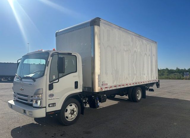 
								2023 Chevrolet 5500XD LCF full									