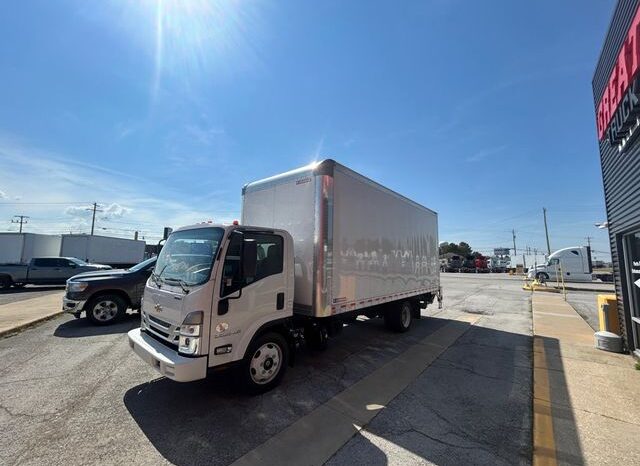 
								2023 Chevrolet 5500XD LCF full									