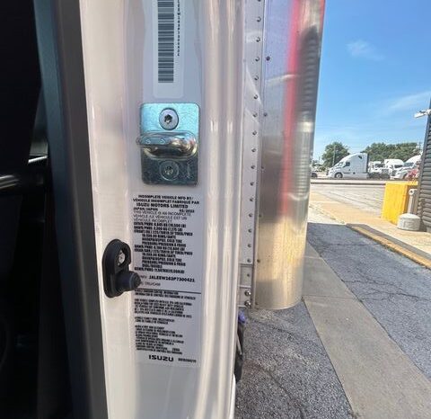 
								2023 Chevrolet 5500XD LCF full									