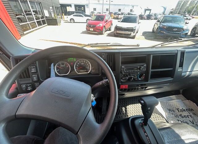 
								2023 Chevrolet 5500XD LCF full									