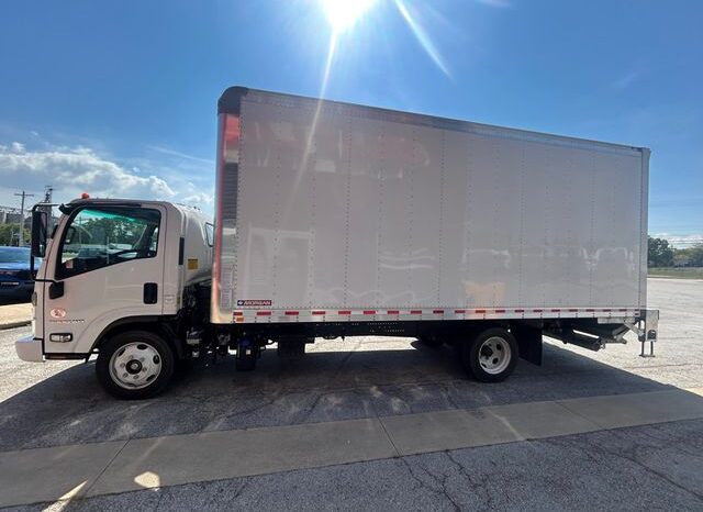 
								2023 Chevrolet 5500XD LCF full									