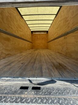 
										2023 Chevrolet 5500XD LCF full									