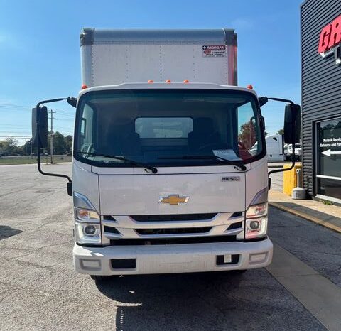 
								2023 Chevrolet 5500XD LCF full									