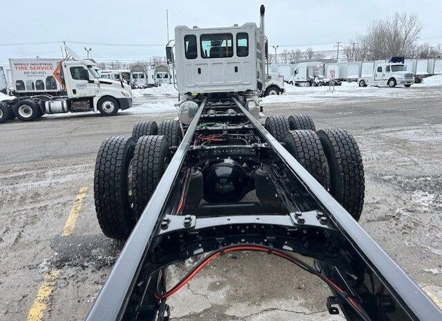 
								2025 Western Star 47X full									