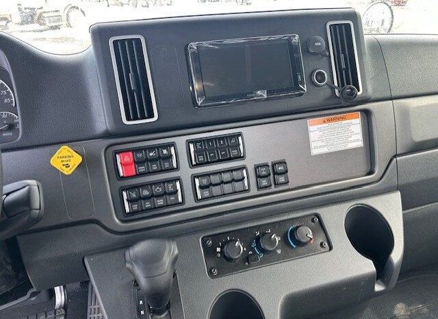 
								2025 Freightliner M2-106 full									