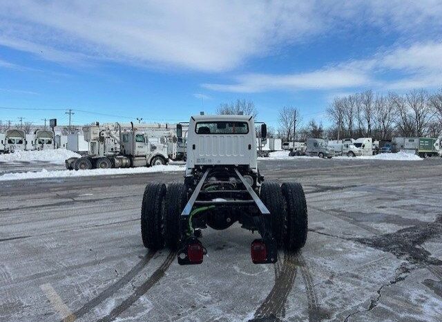 
								2025 Freightliner M2-106 full									