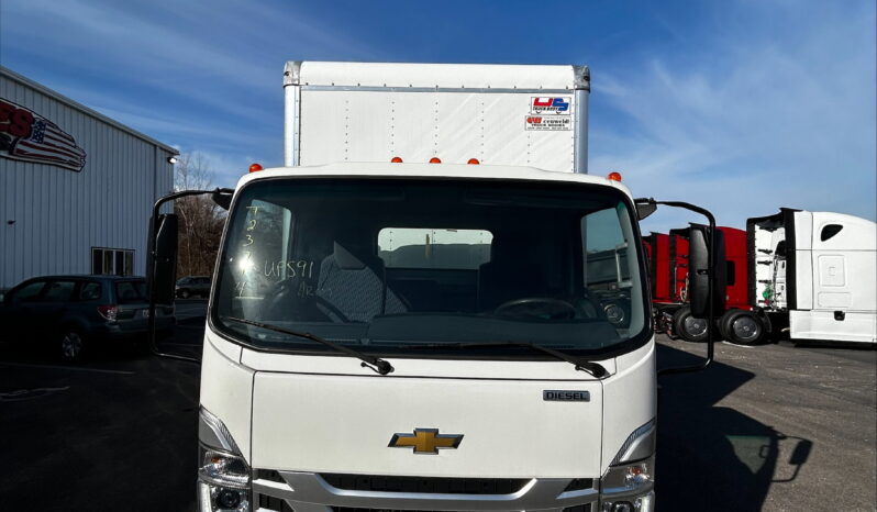
								2023 Chevrolet 5500XD LCF full									