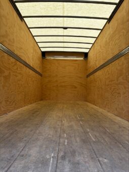 
										2023 Chevrolet 5500XD LCF full									
