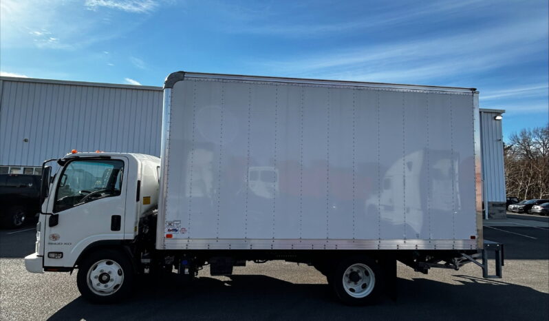 
								2023 Chevrolet 5500XD LCF full									