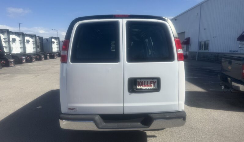 
								2023 Chevrolet Express Cargo Van full									