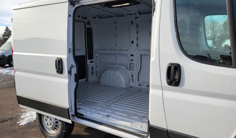 
								2025 Ram ProMaster 1500 Low Roof full									