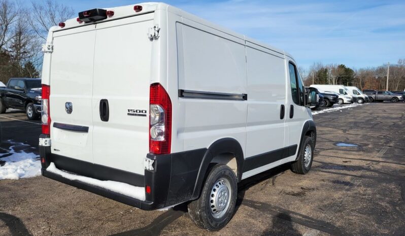 
								2025 Ram ProMaster 1500 Low Roof full									
