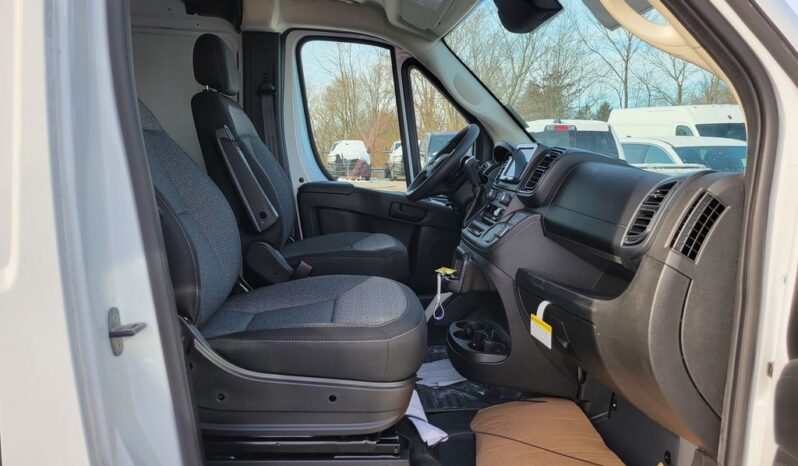 
								2025 Ram ProMaster 1500 Low Roof full									